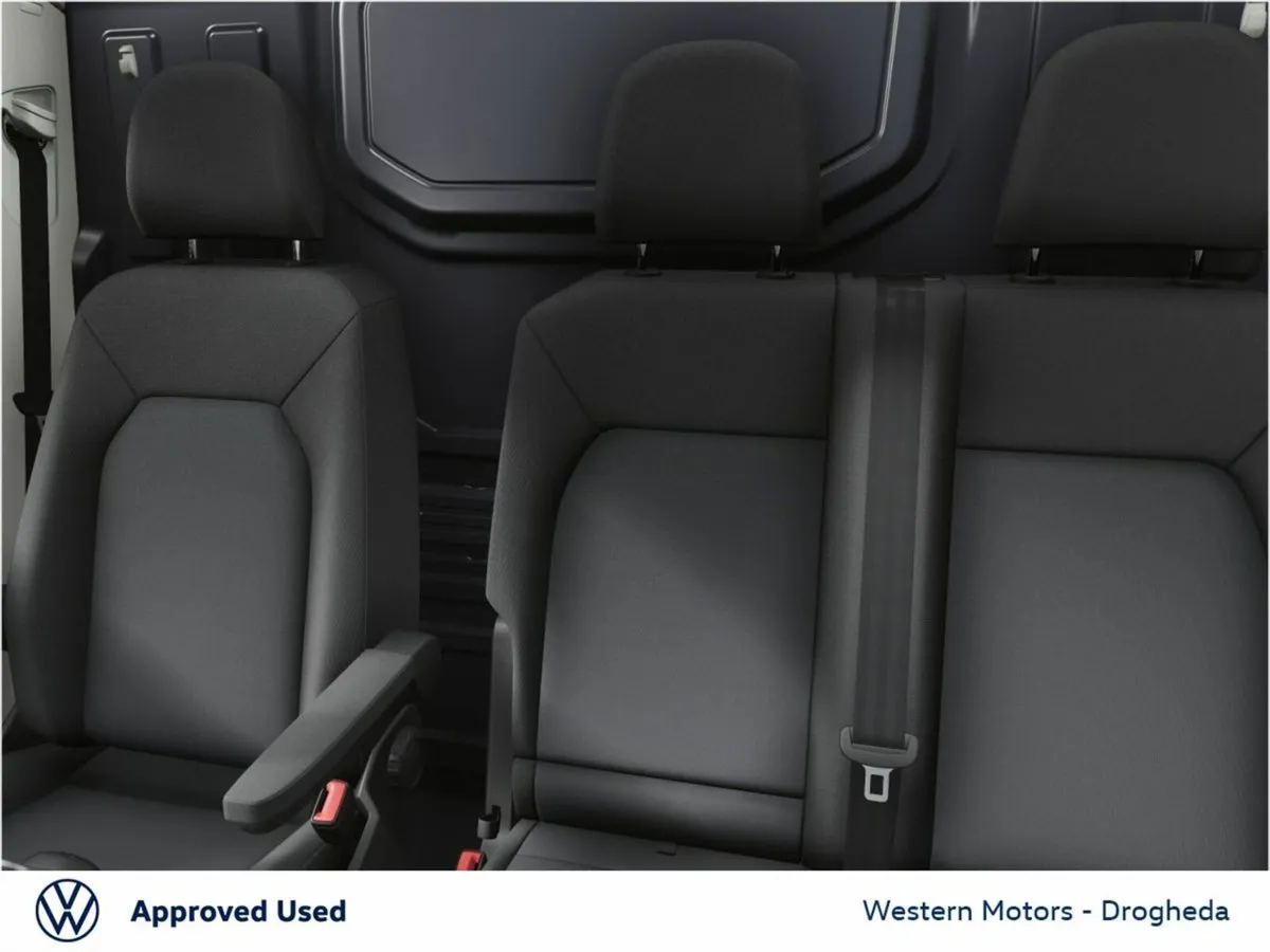 Volkswagen Crafter 0% Finance Trendline 3.0t MWB - Image 4