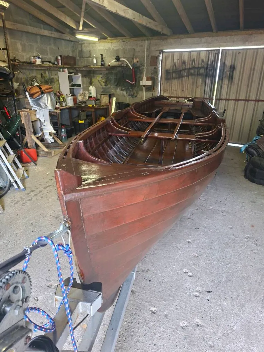 Lake Boat and teailer - Image 1