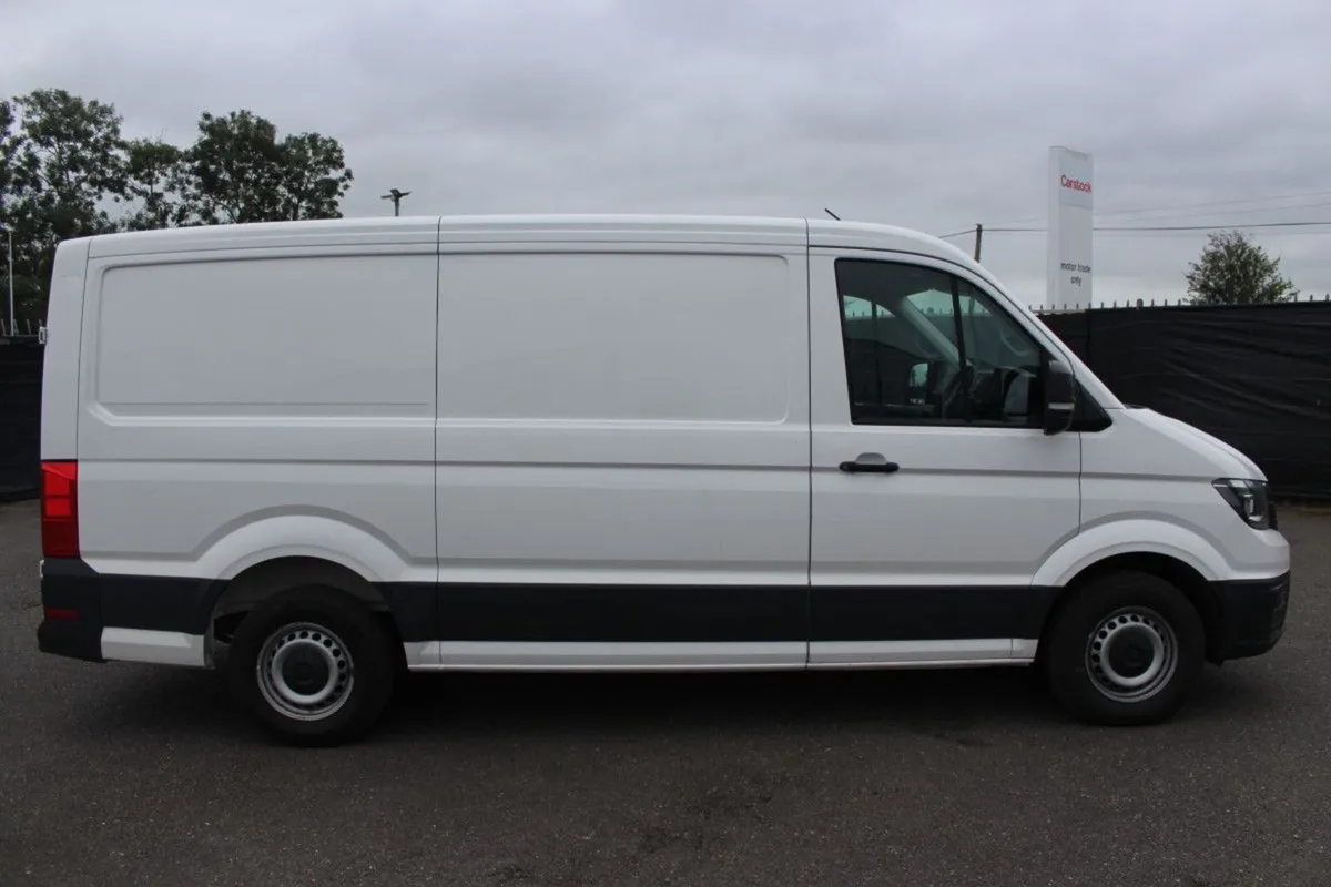 Volkswagen Crafter CRAFTER 35 MWB 140BHP  - TENDER - Image 3
