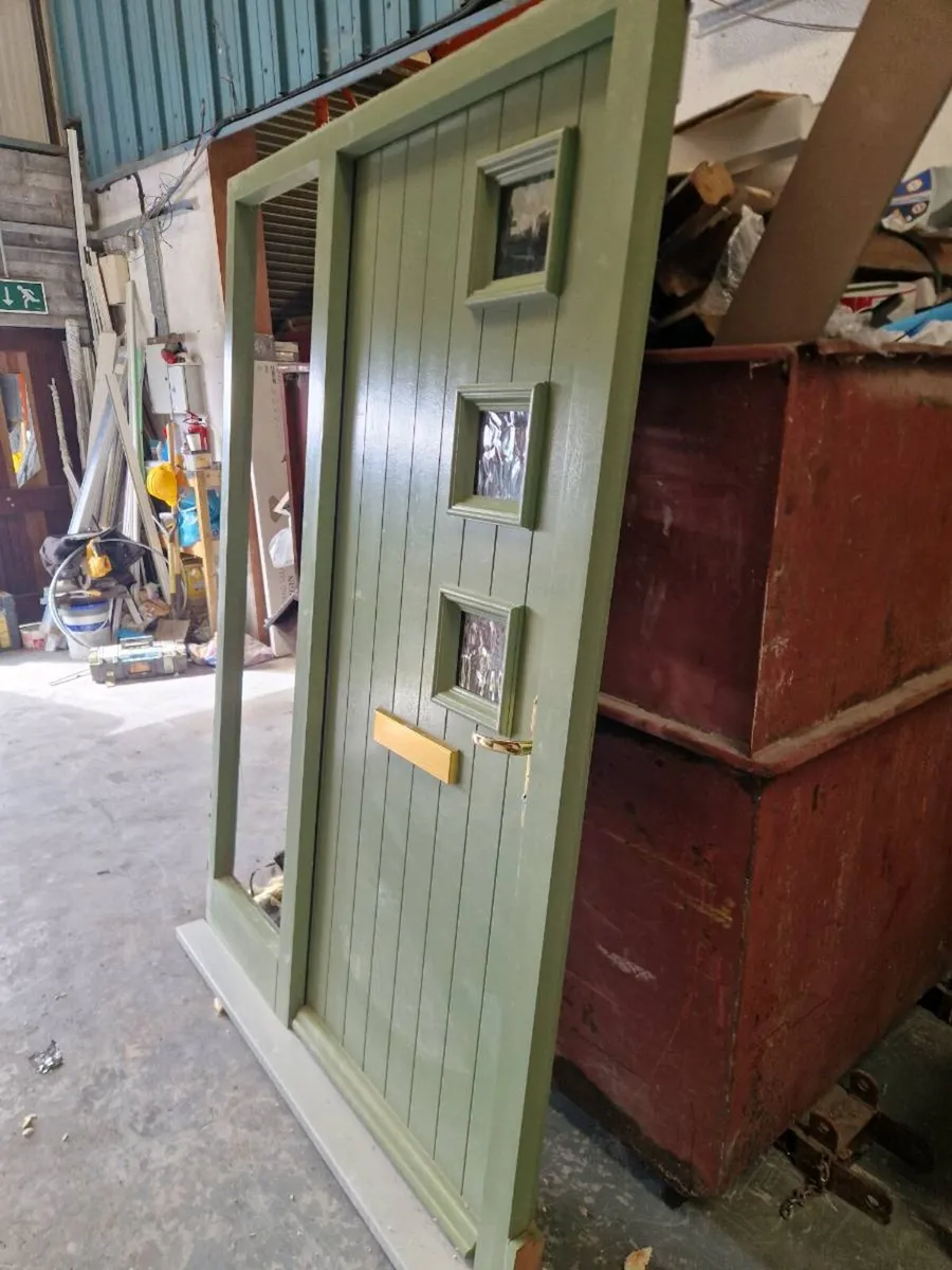 Front door - Image 2