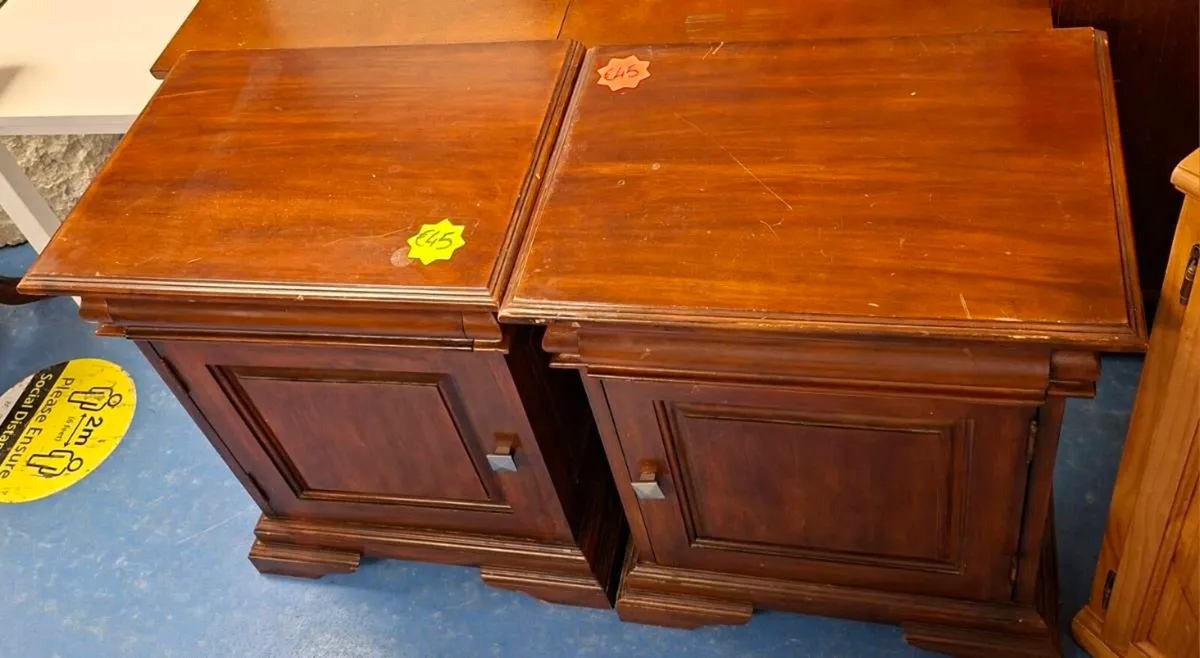 BEDSIDE LOCKERS X 2 - Image 1
