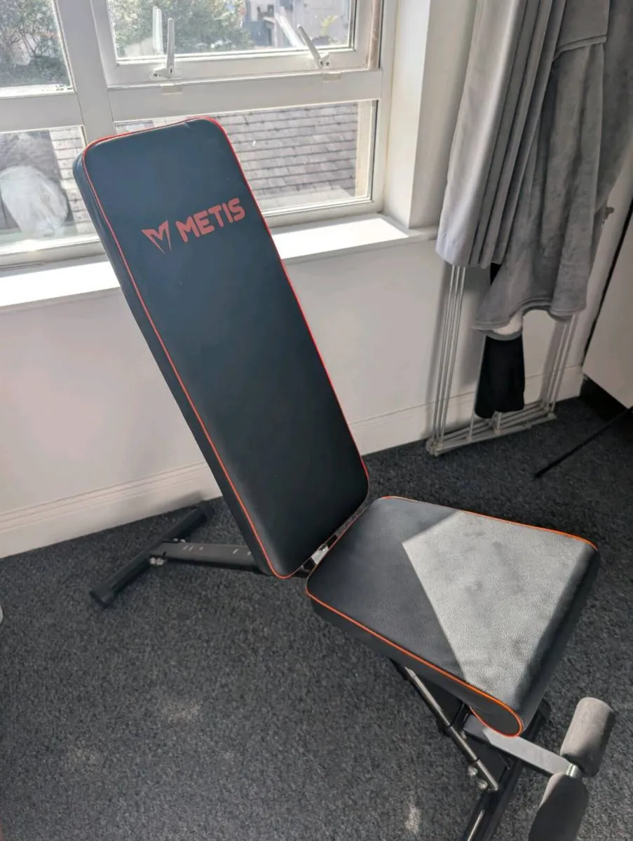 Gym bench adjustable