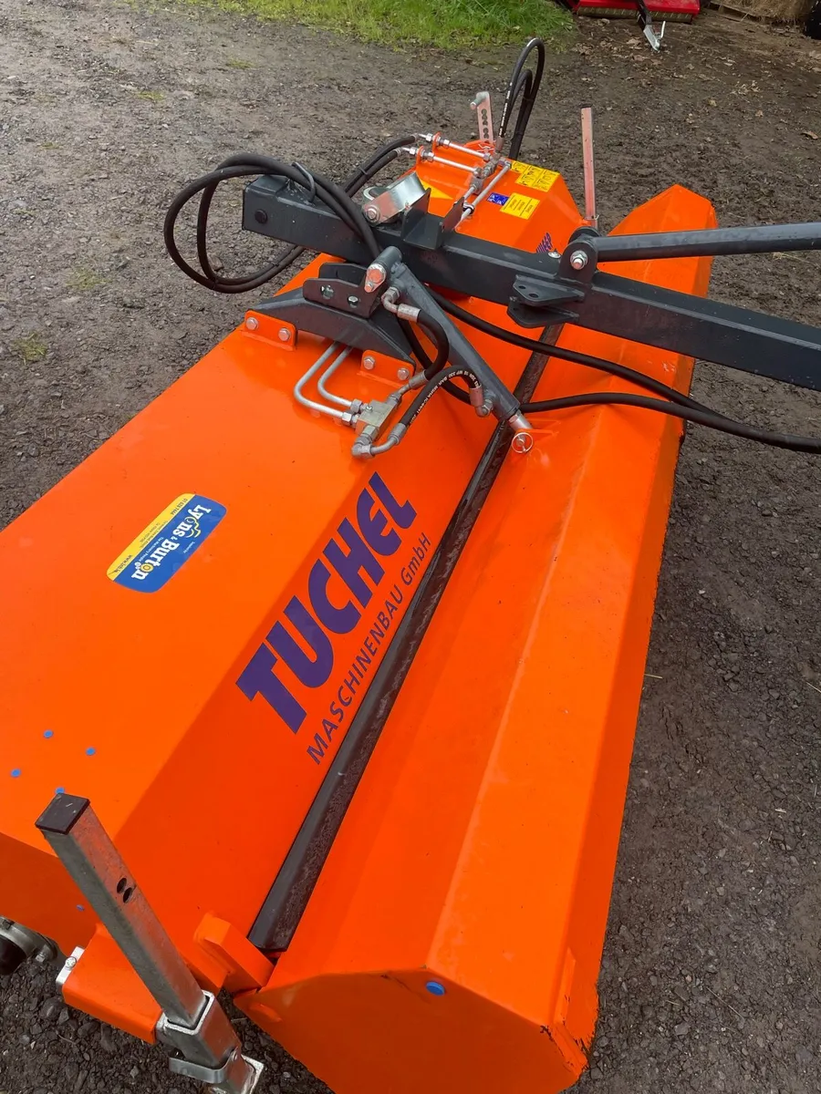 Road sweeper - Image 3