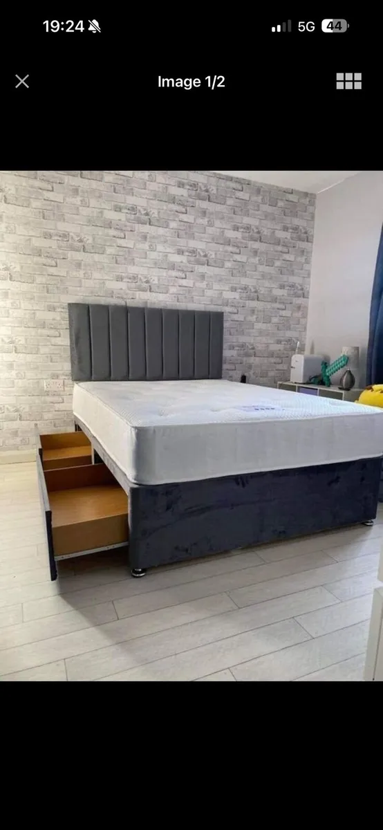 Bed and mattress - Image 2