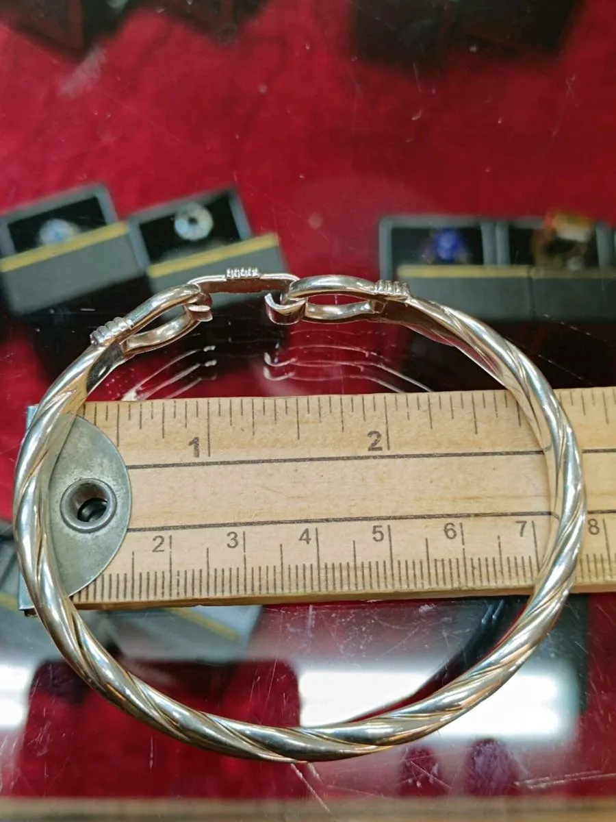 Large Silver Oval Twisted Bangle - Image 3