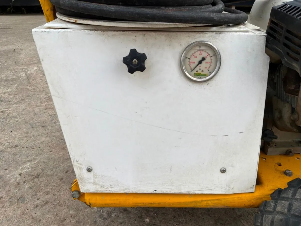 Honda power / pressure washer.cat pump834-a. - Image 3