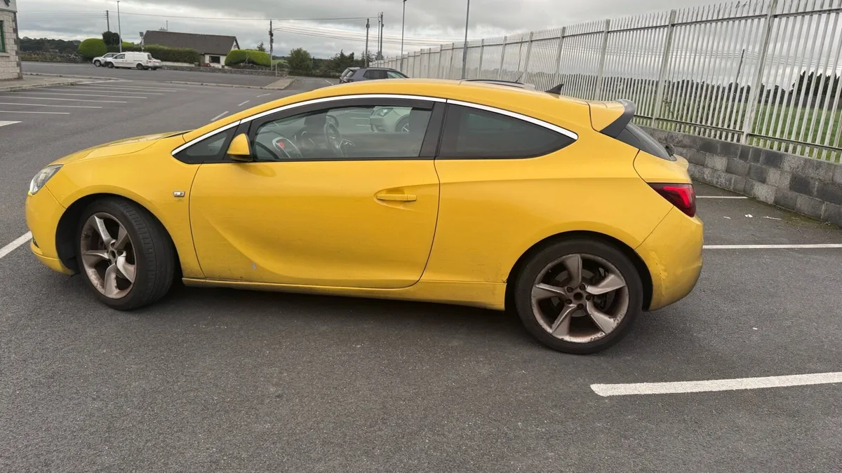 2013 Astra GTC - Image 2