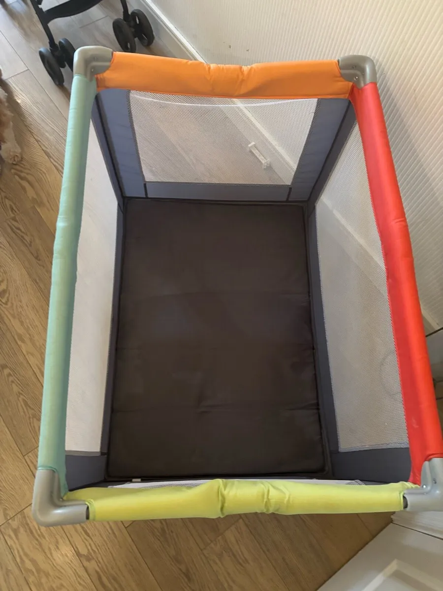 Babylo Travel Cot/Playpen - Image 3