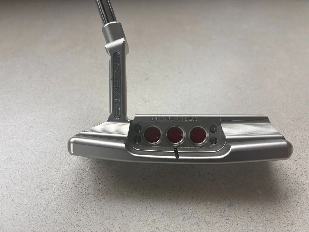 Scotty Cameron Studio Style Newport 2 35" Putter - Image 4