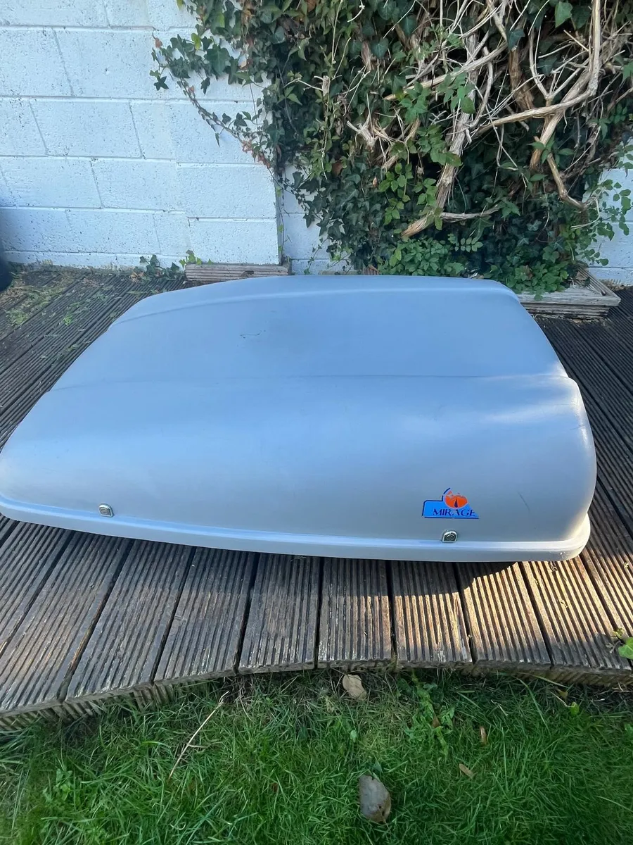 Karrite Roof Box - Image 1