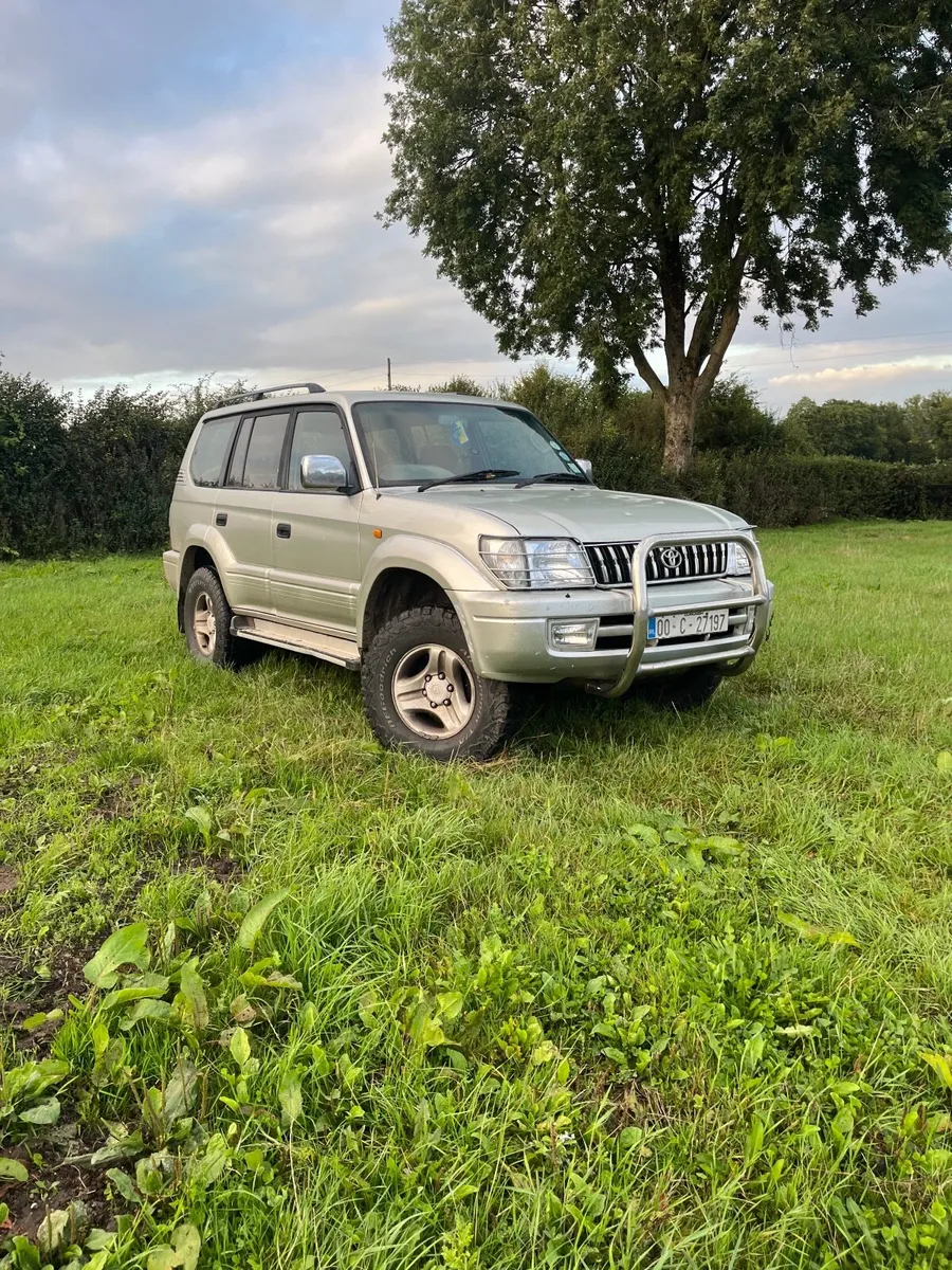 Toyota Land Cruiser 2000 - Image 1