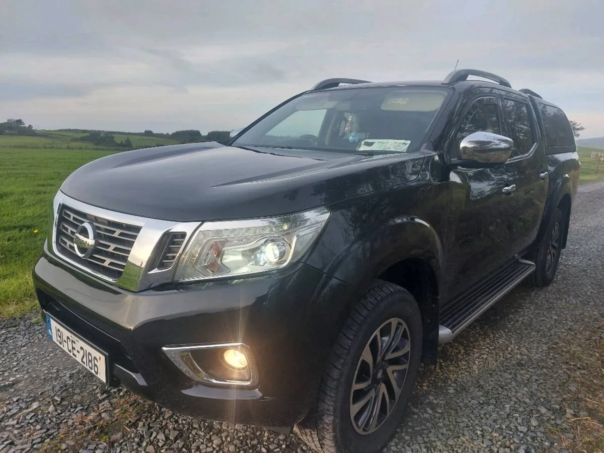 Nissan Navara Tekna 2.3 Automatic - Image 3