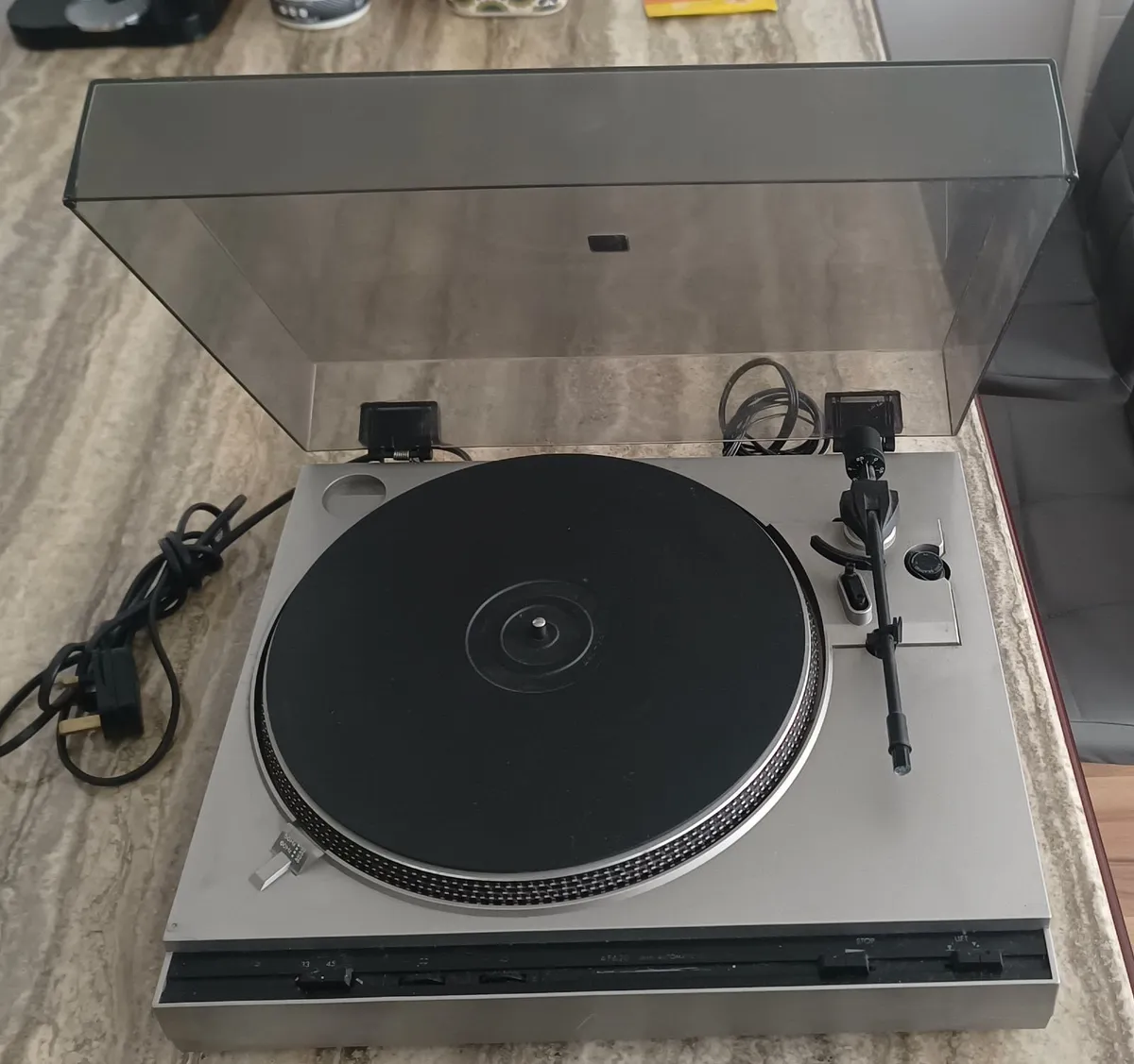 Philips Vinyl Record Player for parts/repair - Image 1