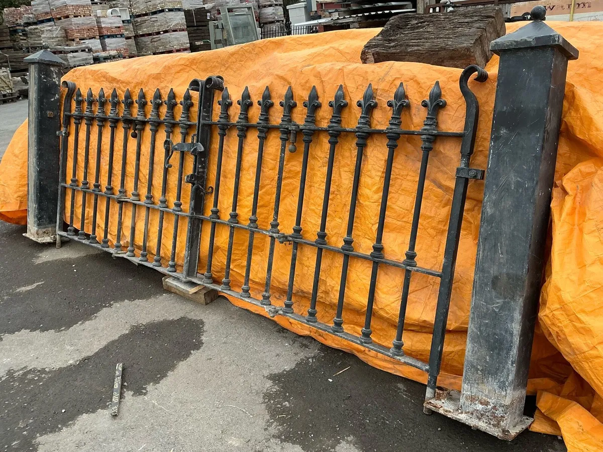 Gates - Image 4