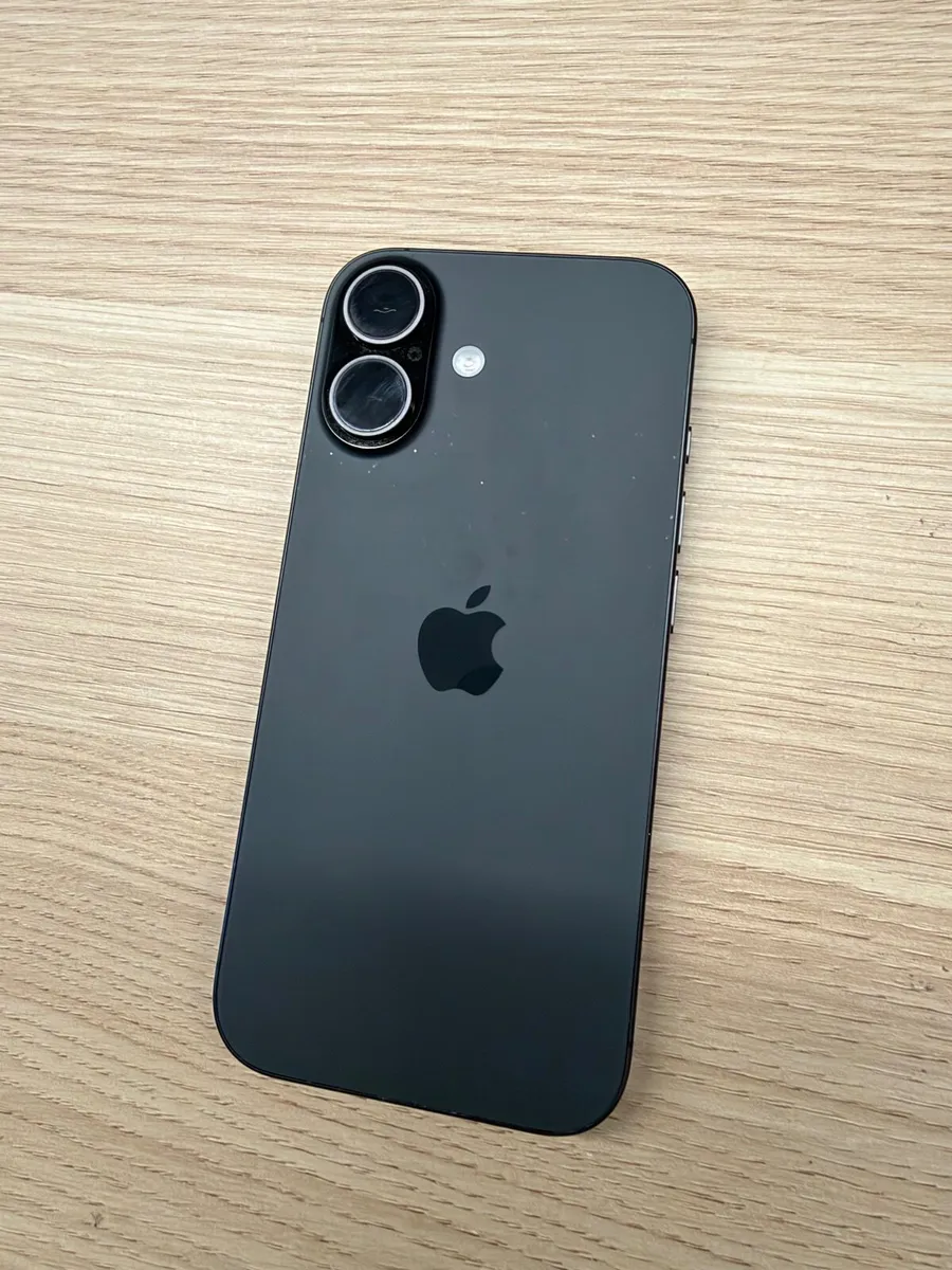 iPhone 17 - Image 3