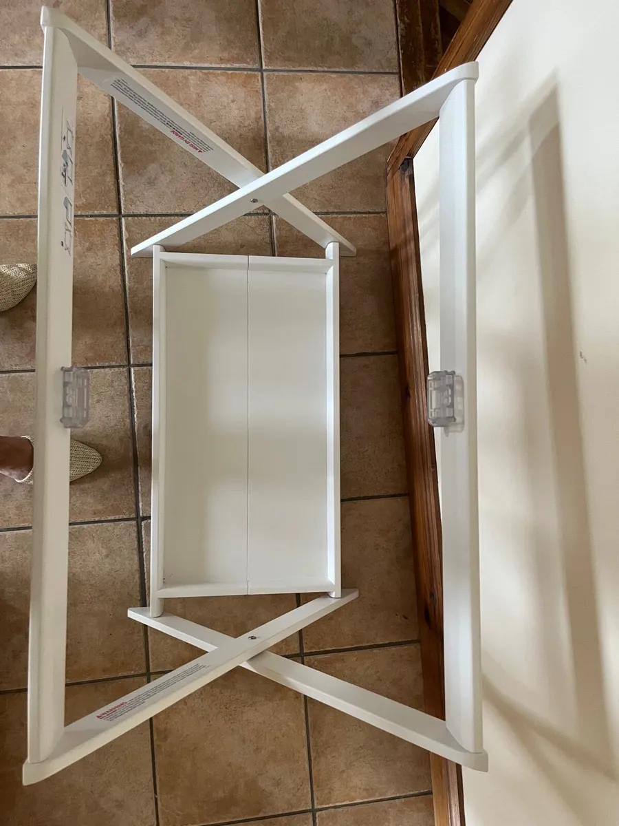Bassinet stand - Image 4
