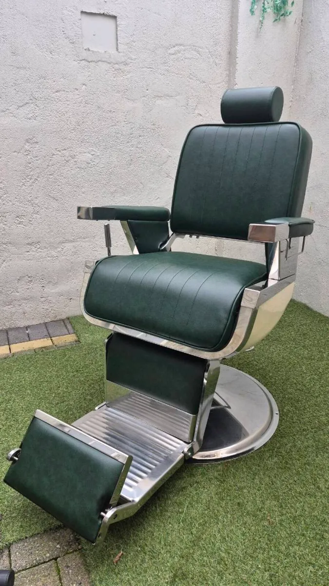 Barbers chair - Image 1