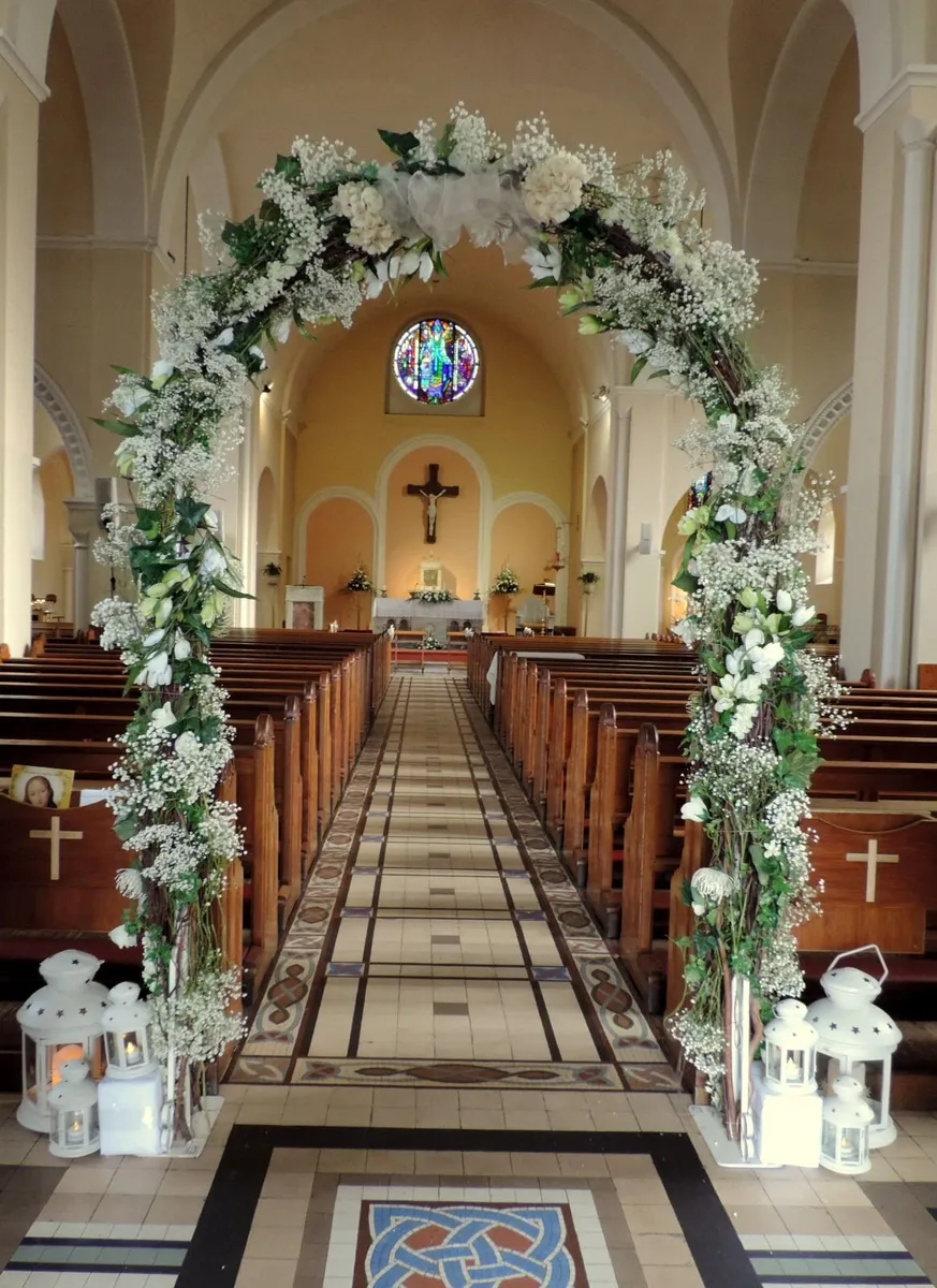 Wedding Arch For Sale - Image 1