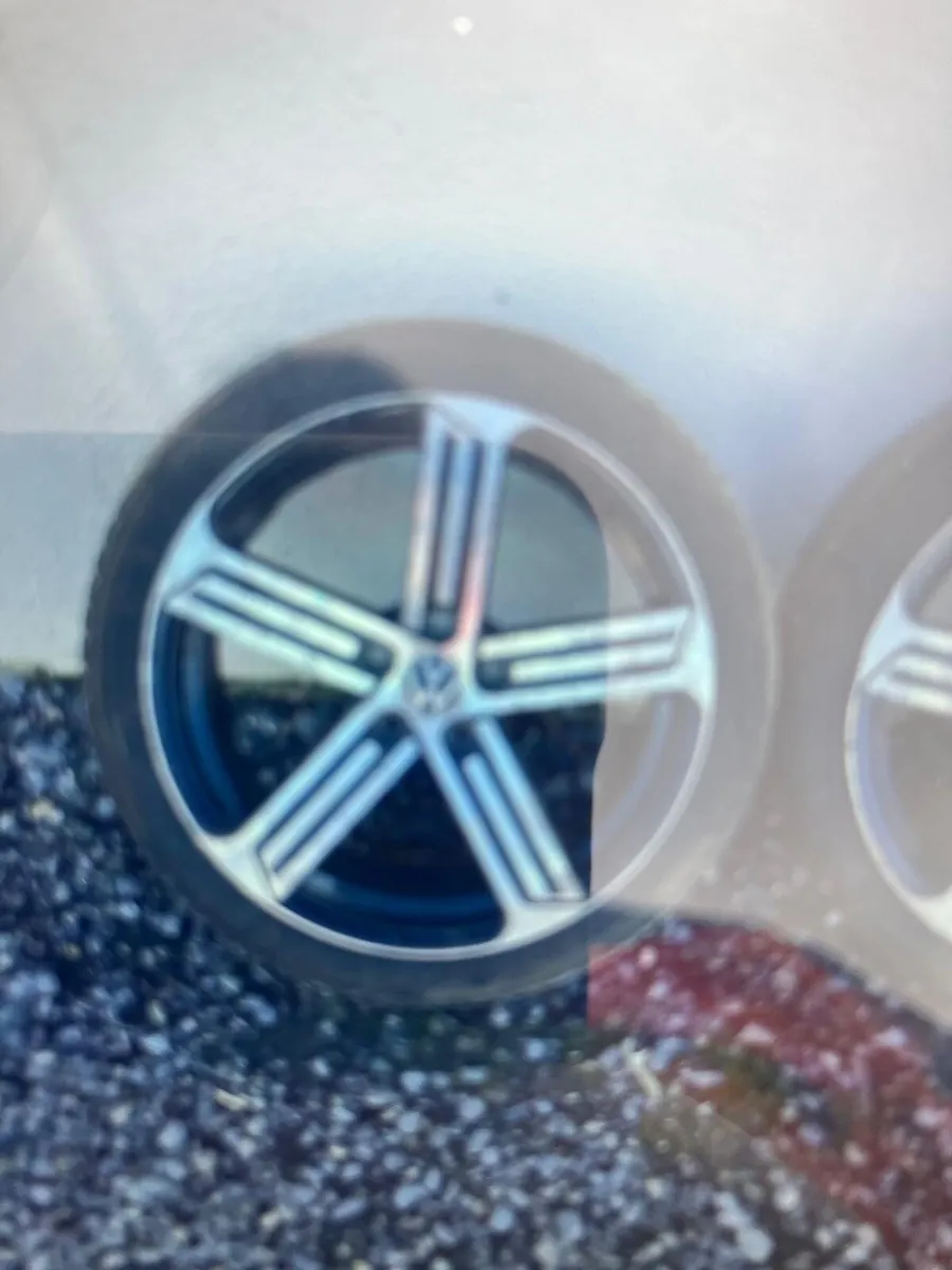Alloy wheels. 18 Inch - Image 2