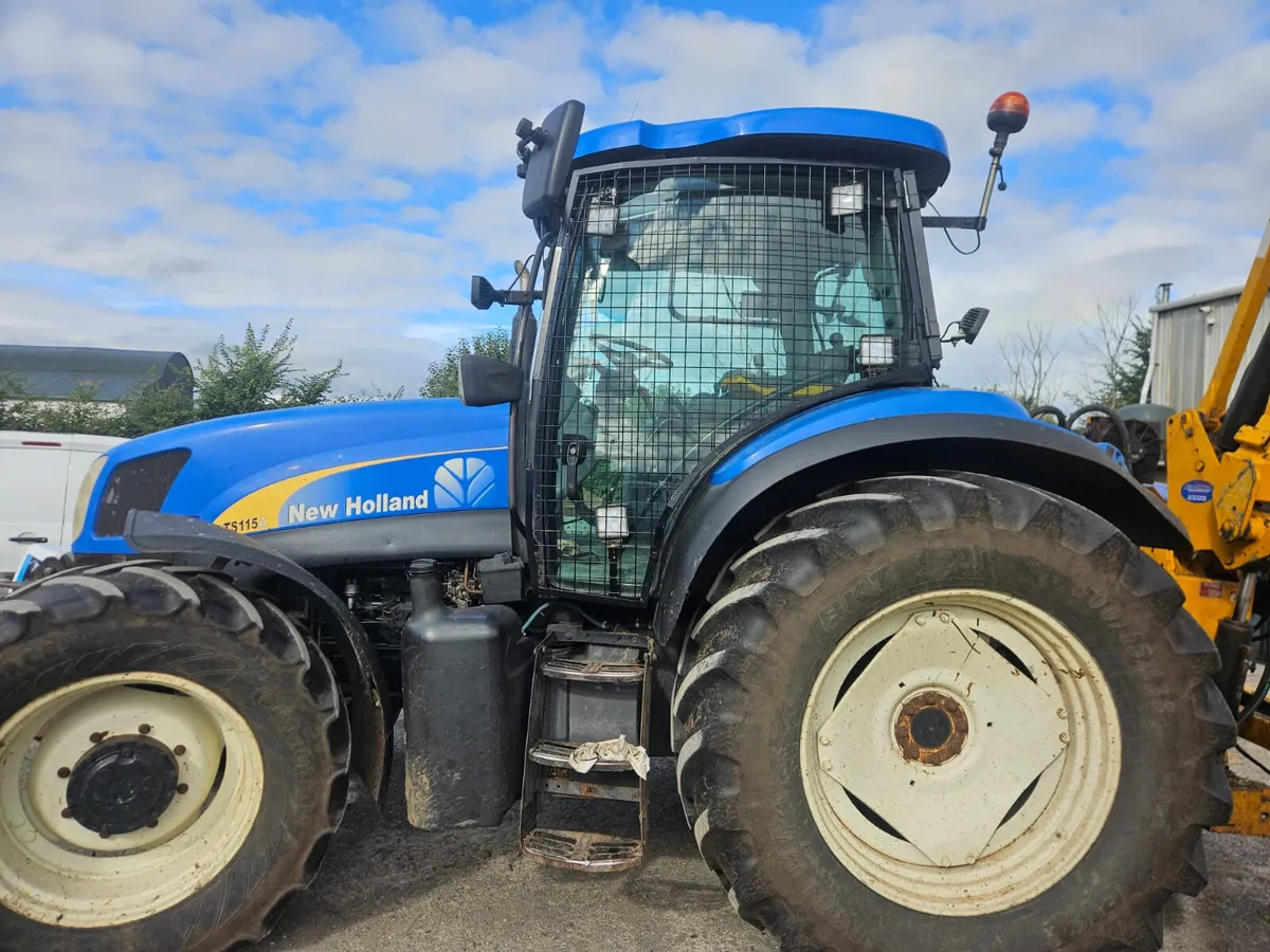 TRACTOR DOOR GUARD FOR HEDGE CUTTING  €650 + VAT - Image 1