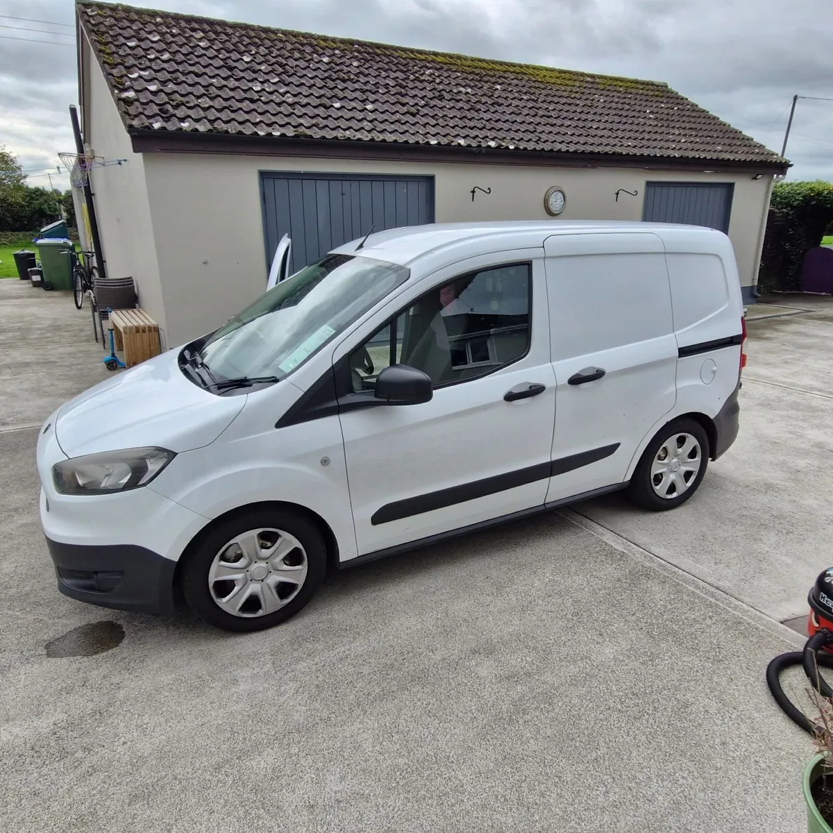 Ford Transit Courier 2014 - Image 1