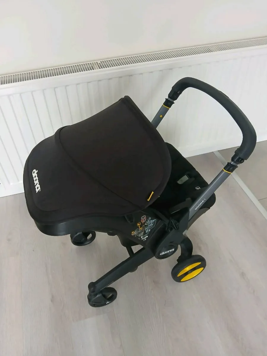 Donna Car Seat & Stroller + ISOFIX base - Image 4