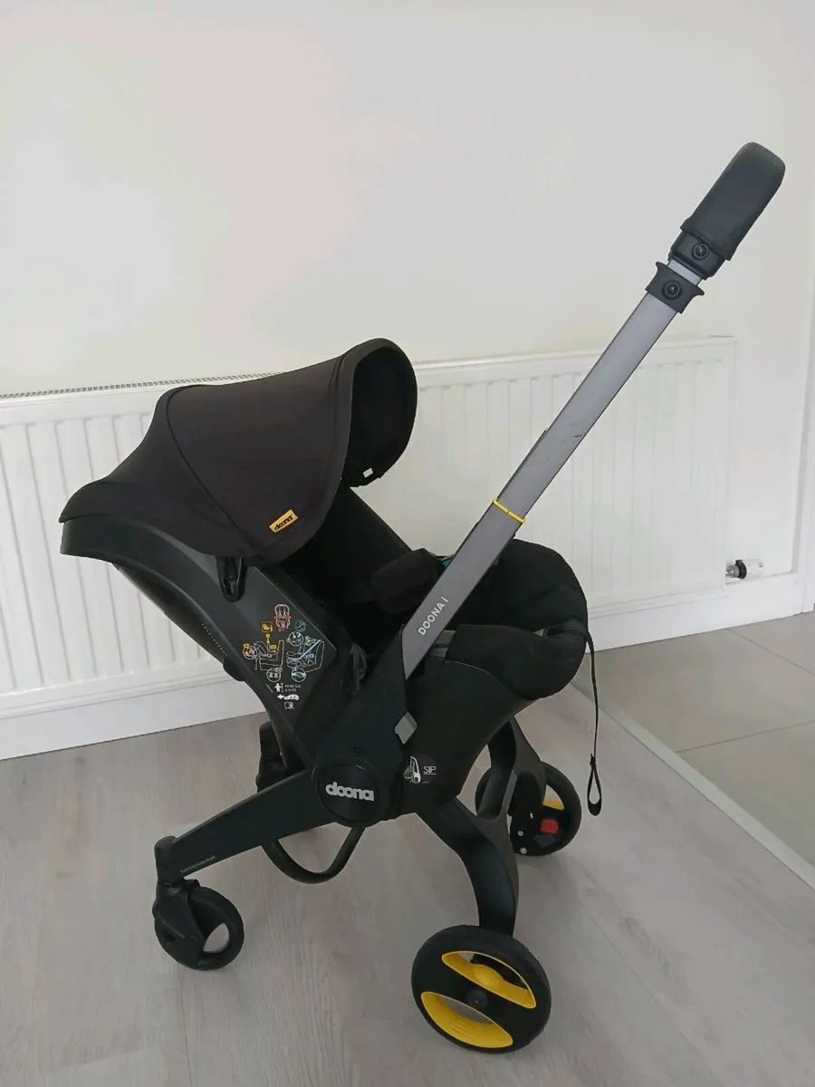 Donna Car Seat & Stroller + ISOFIX base - Image 2