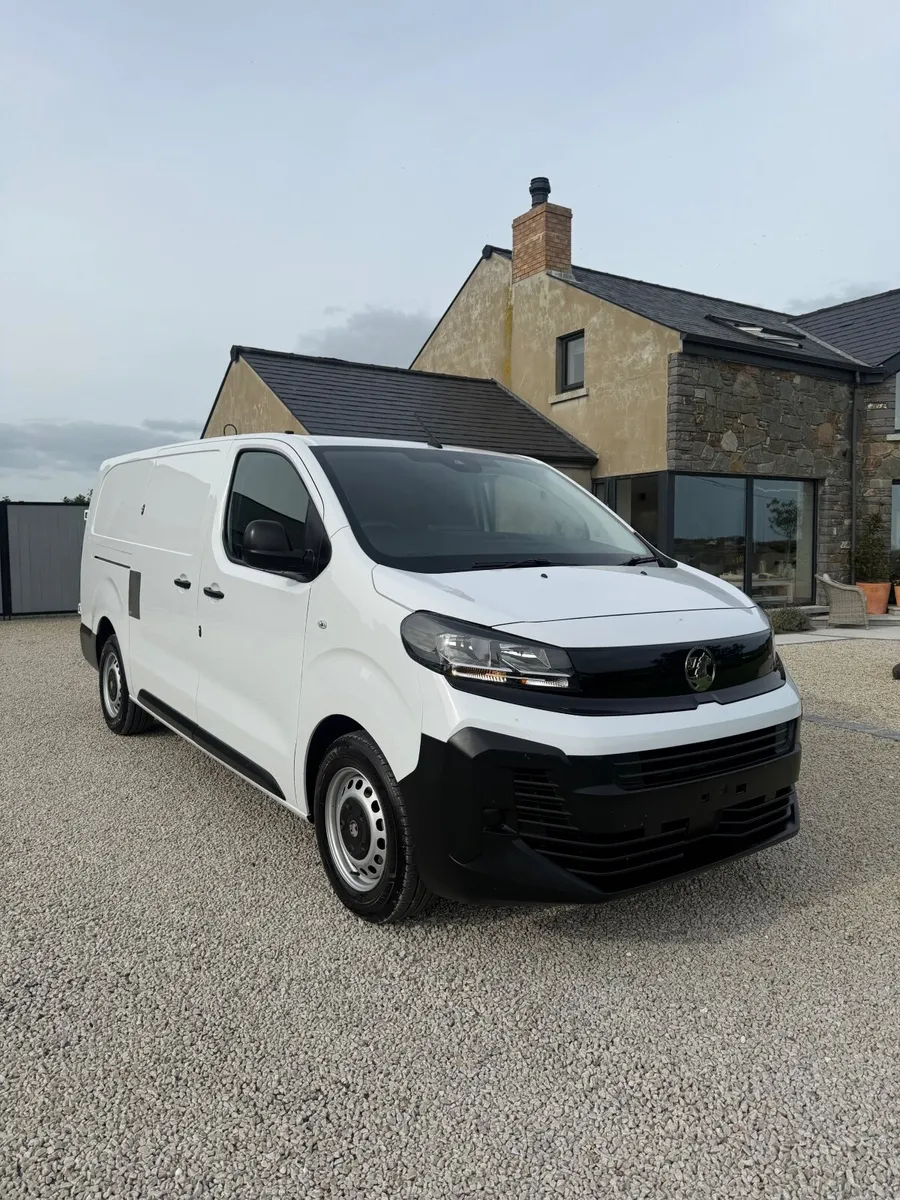 2025 (75) Vauxhall Vivaro Prime XL - Image 1