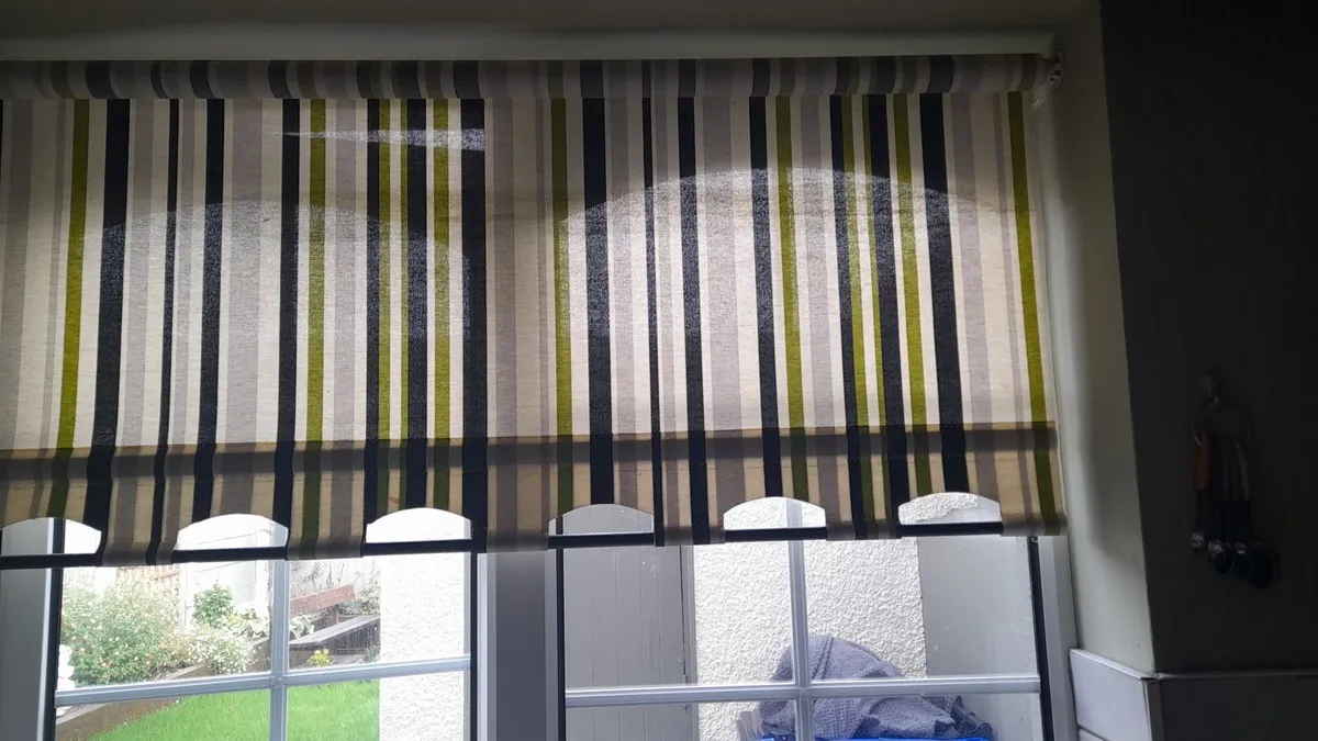 Blinds - Image 1