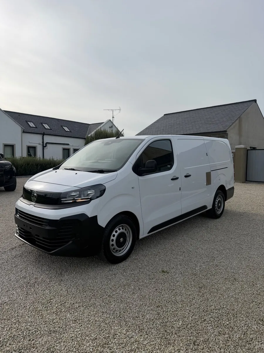 2025 (75) Vauxhall Vivaro Prime XL - Image 3