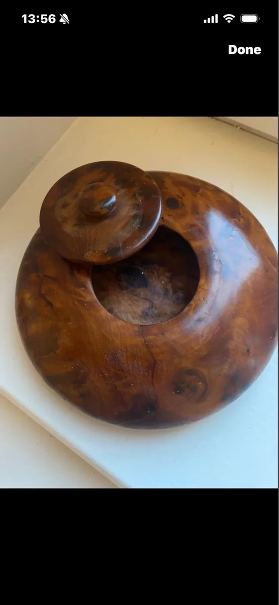 Handcrafted Walnut Jewellery/ Trinket Box - Image 4