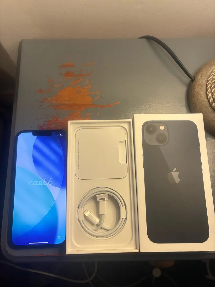 iPhone 13 - Image 1