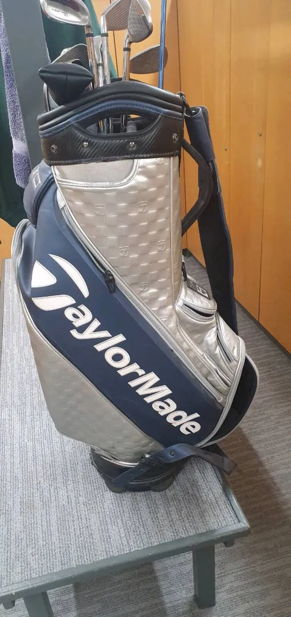 TAYLORMADE TOUR BAG - Image 1