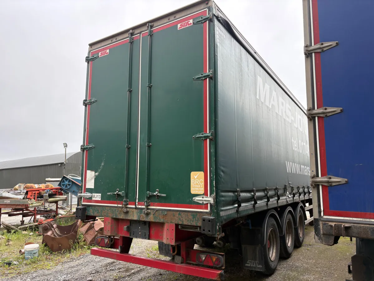 2015 SDC 4.2m very clean - Image 3