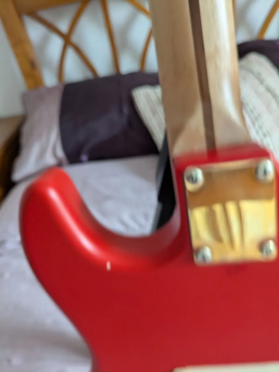 GUITAR CUSTOM  STRATOCASTER  GUITAR - Image 4