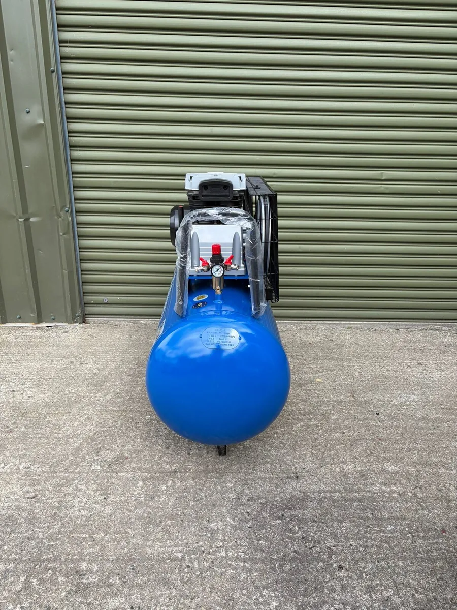 🔥🔧 BRAND NEW 200L MANAROLA 3HP
AIR COMPRESSOR - Image 3