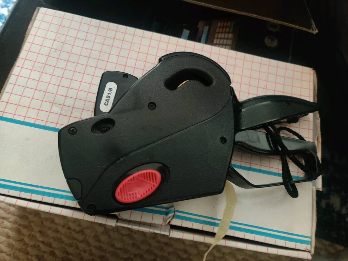 Avery Price Gun A8. Must for small shops - Image 3