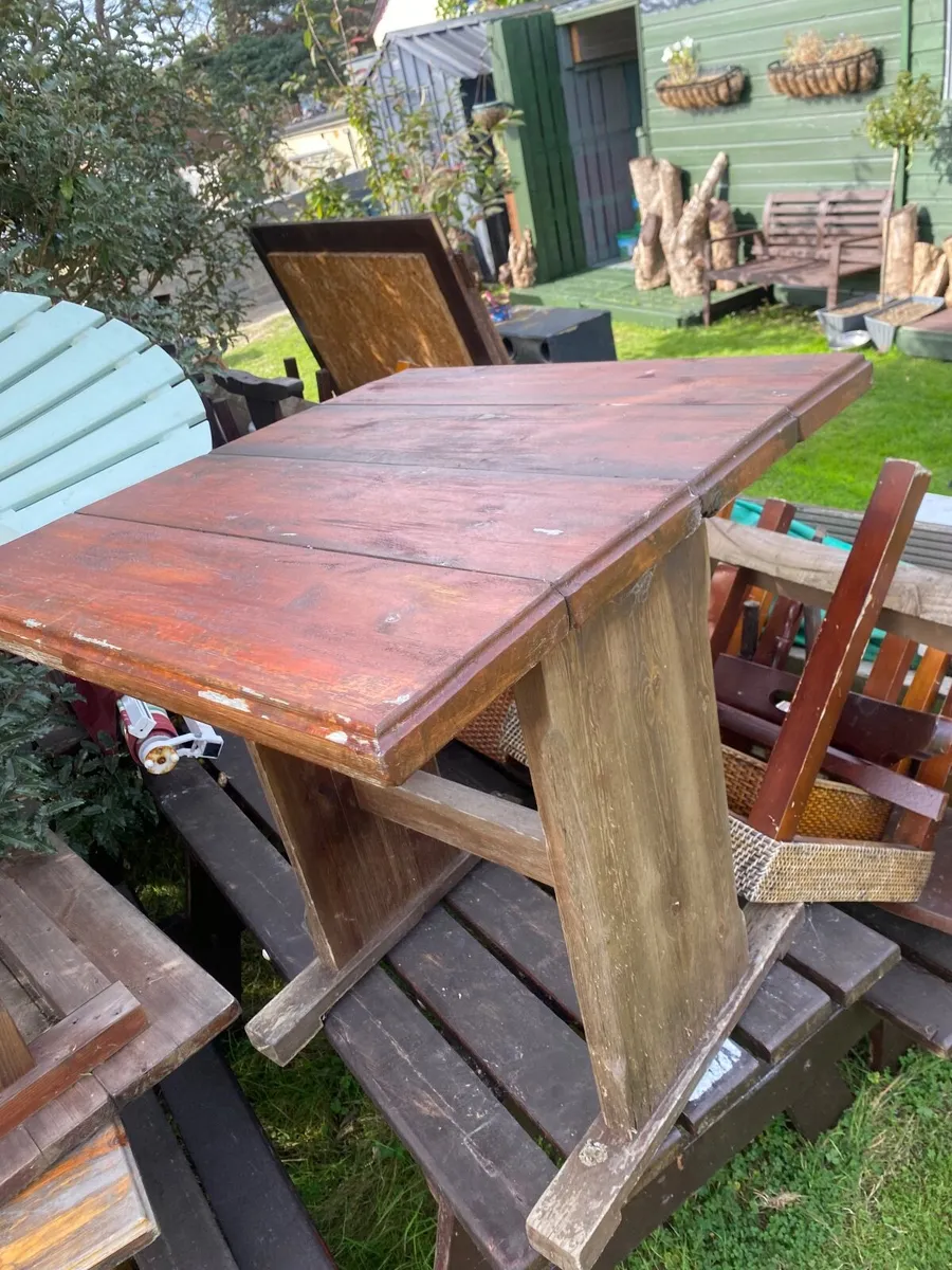 Bath, tables, picnic benches, radiators,chairs - Image 4