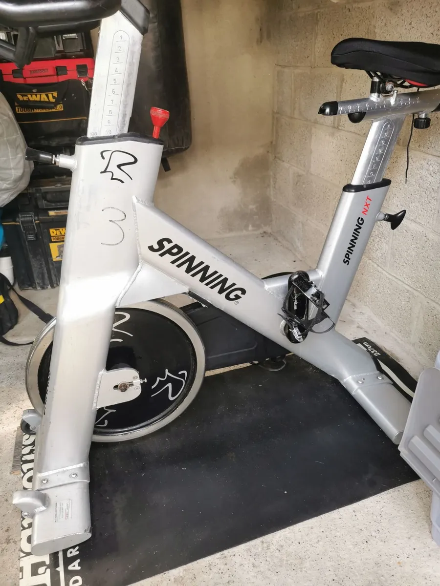 Gym Spinning Bike - Image 2