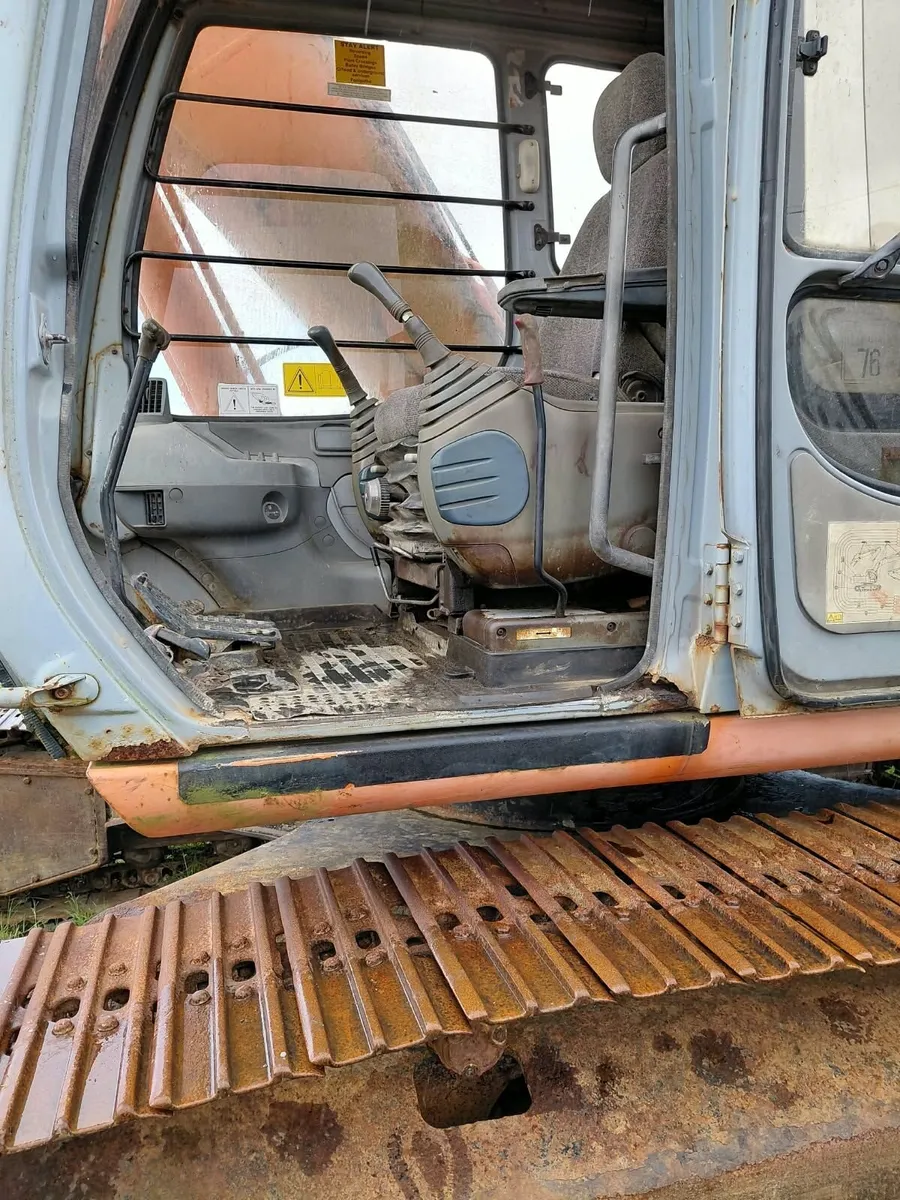 Hitachi 215 - Image 2