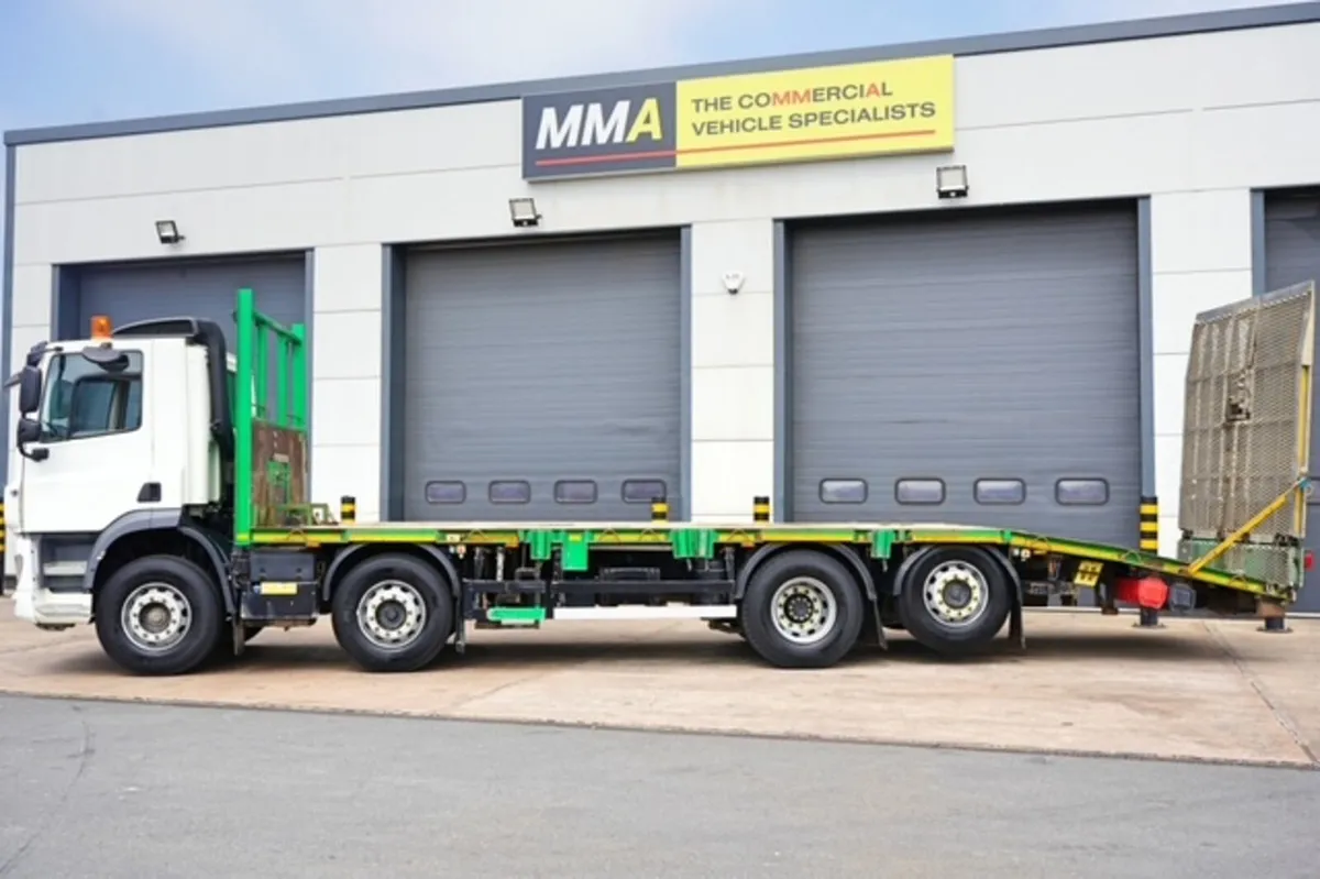 2019 DAF CF 410 8X2 CHEESE-WEDGE BEAVERTAIL - Image 4