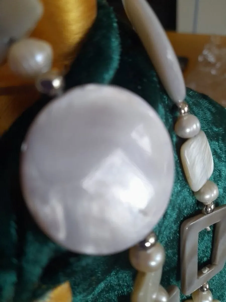 vintage pearl and mother of pearlnecklace - Image 3