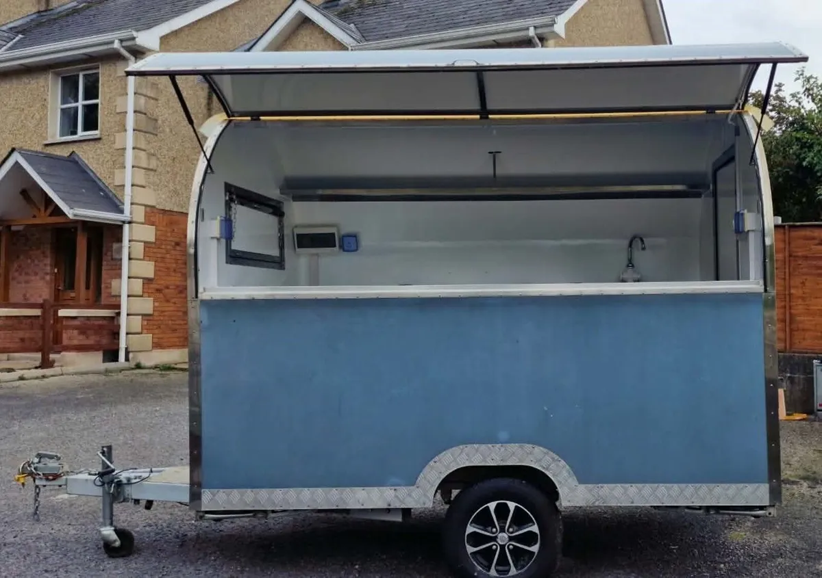 Food trailer - Image 1