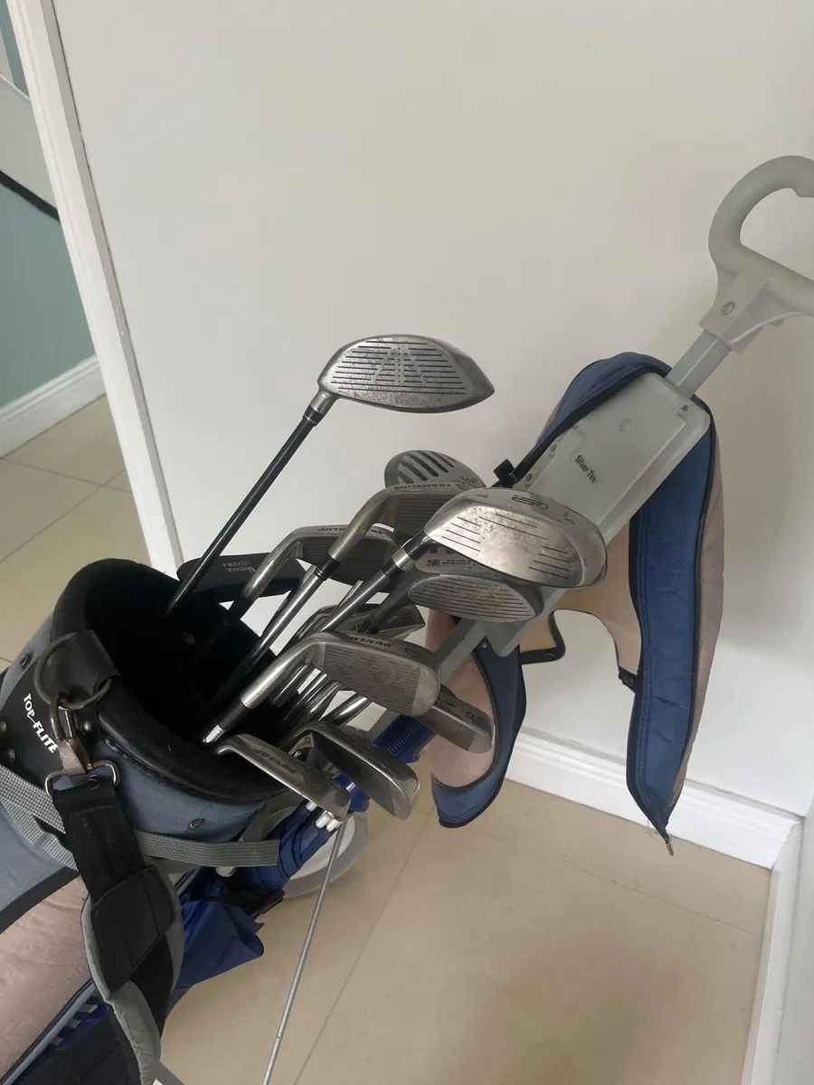 Golf Clubs and Trolly - Image 4