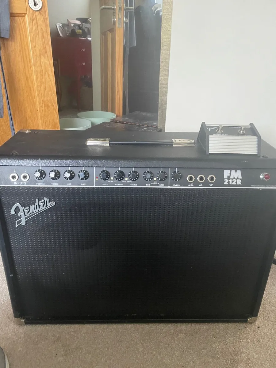 Fender Guitar Amp FM212R