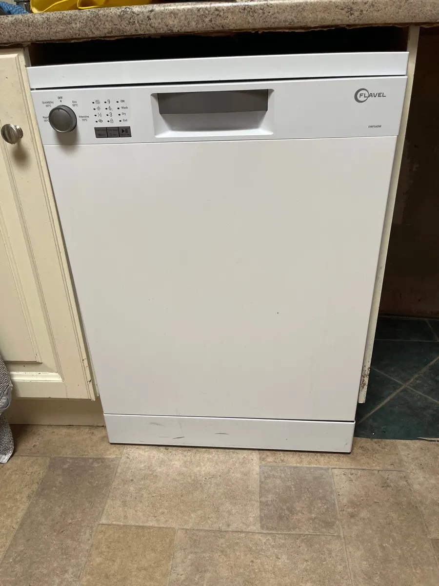Kitchen dishwasher - Image 1