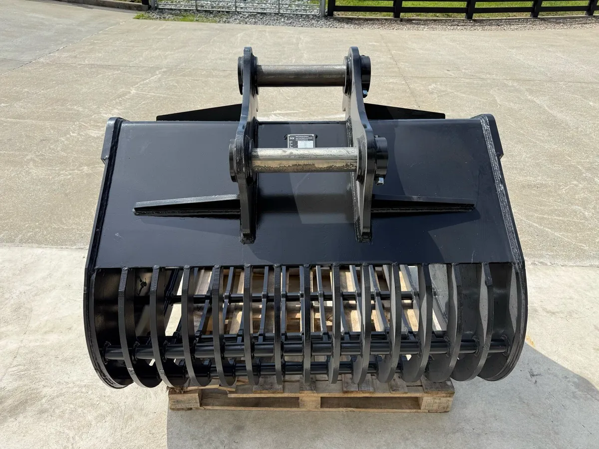 New DCE 20 ton riddle bucket - Image 2
