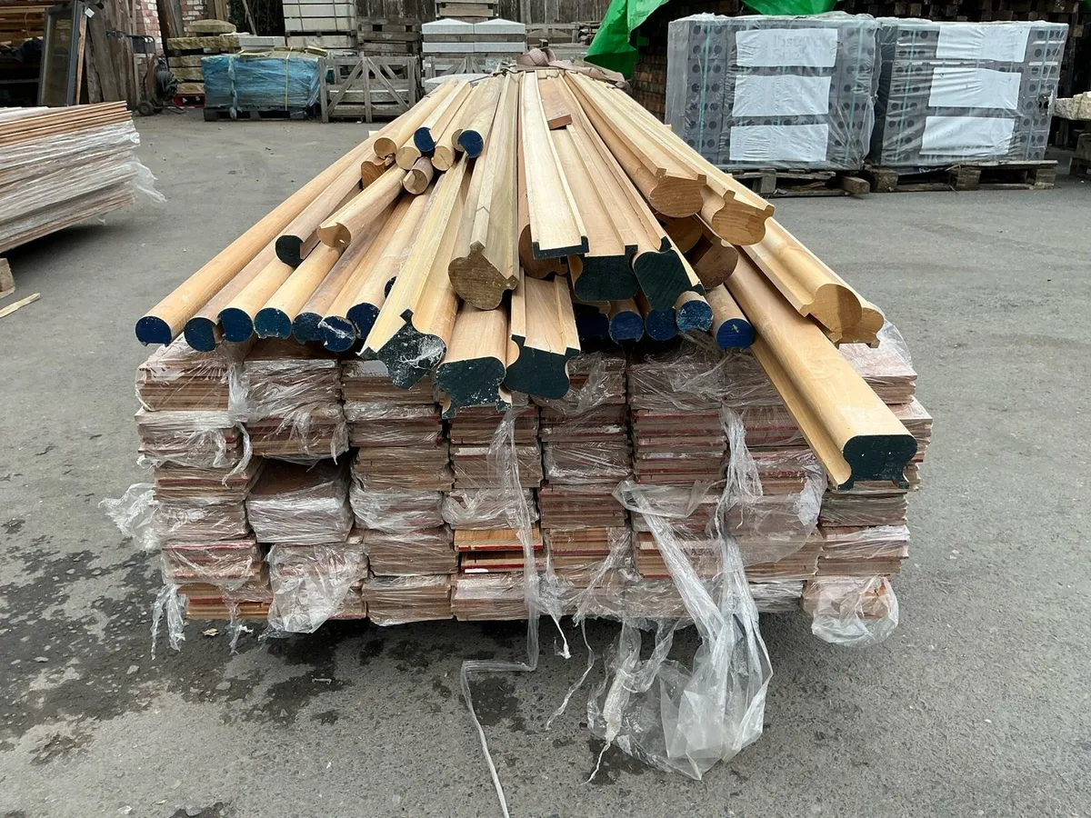 Timber hand railings - Image 2