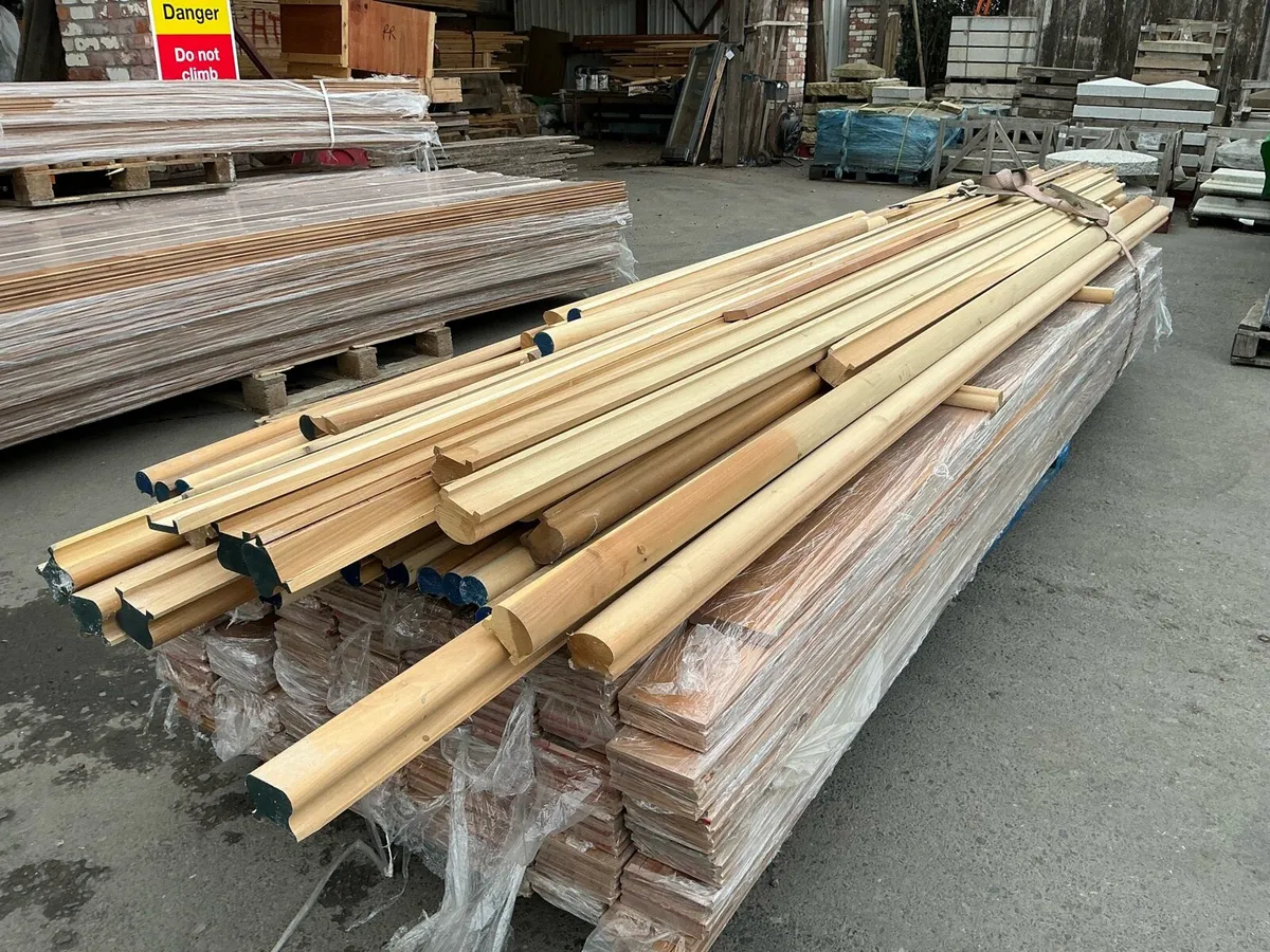 Timber hand railings - Image 3