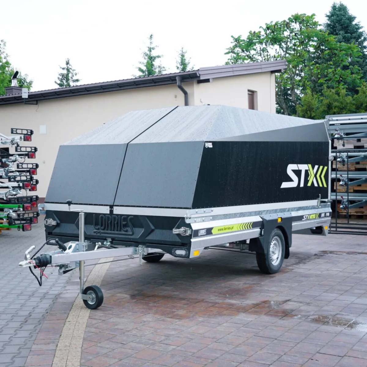 Trailer - Image 2